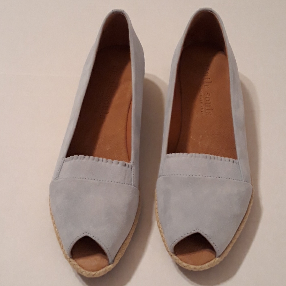 Gentle Souls luci espadrille NWOT